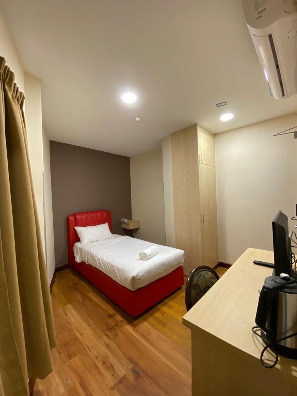 Hotel Ambassador 2*